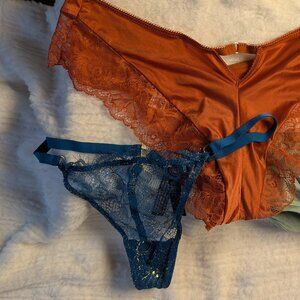 set 2 VS panties (cute & shiny!)